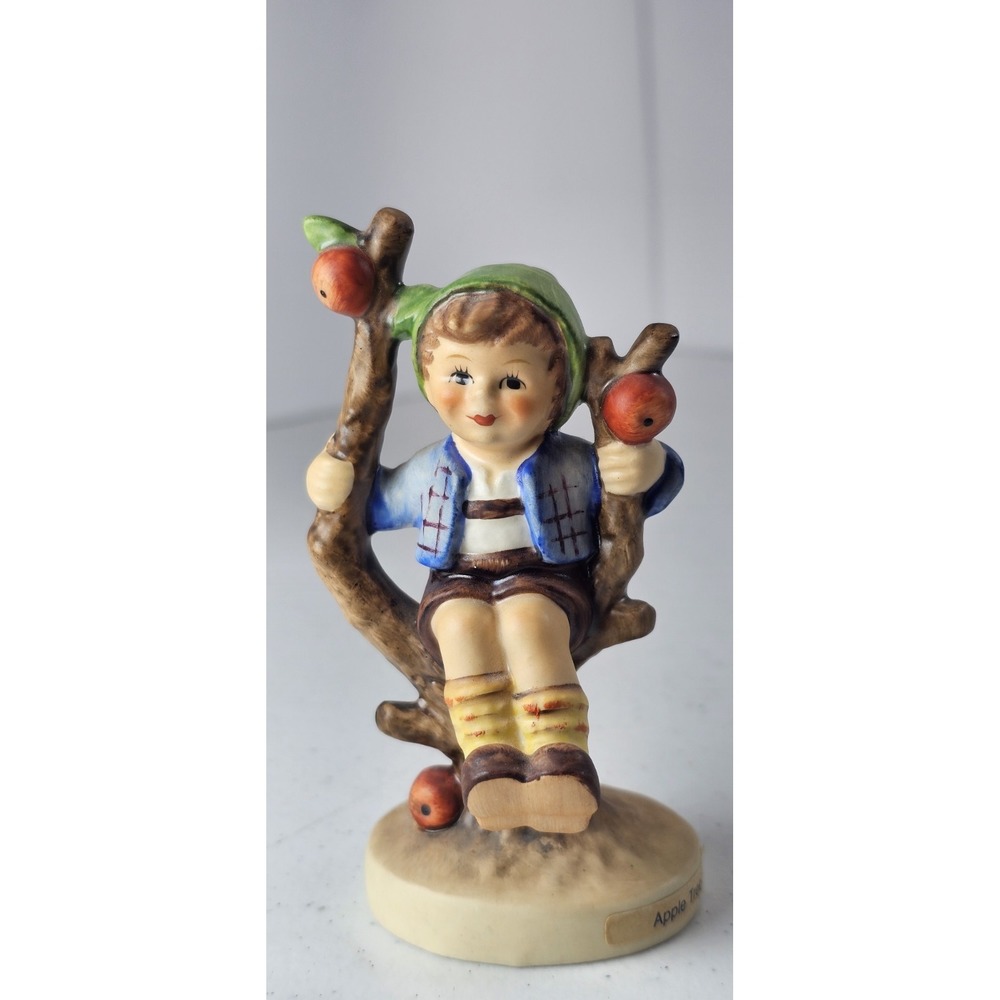 Goebel Hummel Apple Tree Boy Figurine #142 3/0 TMK 5 W. Germany 4" Tall